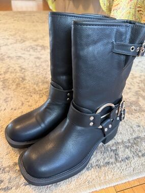 Lemonade Black Women's Mid-Calf Harness Boots – Classic Rider Style